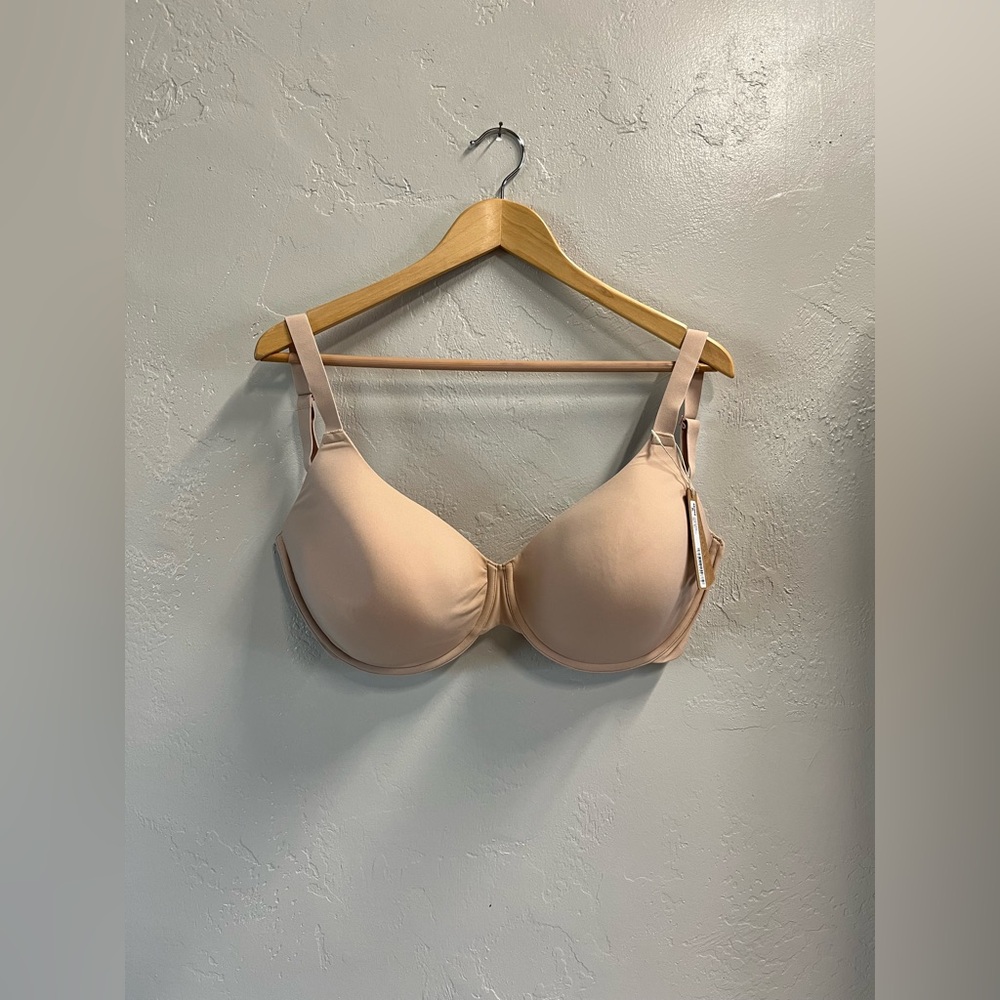 SKIMS Nude T-Shirt Bra